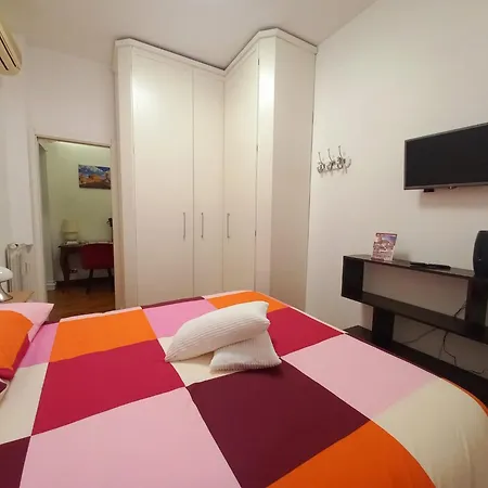 شقة Casa Sinuessa *