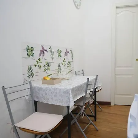 Casa Sinuessa * Rome